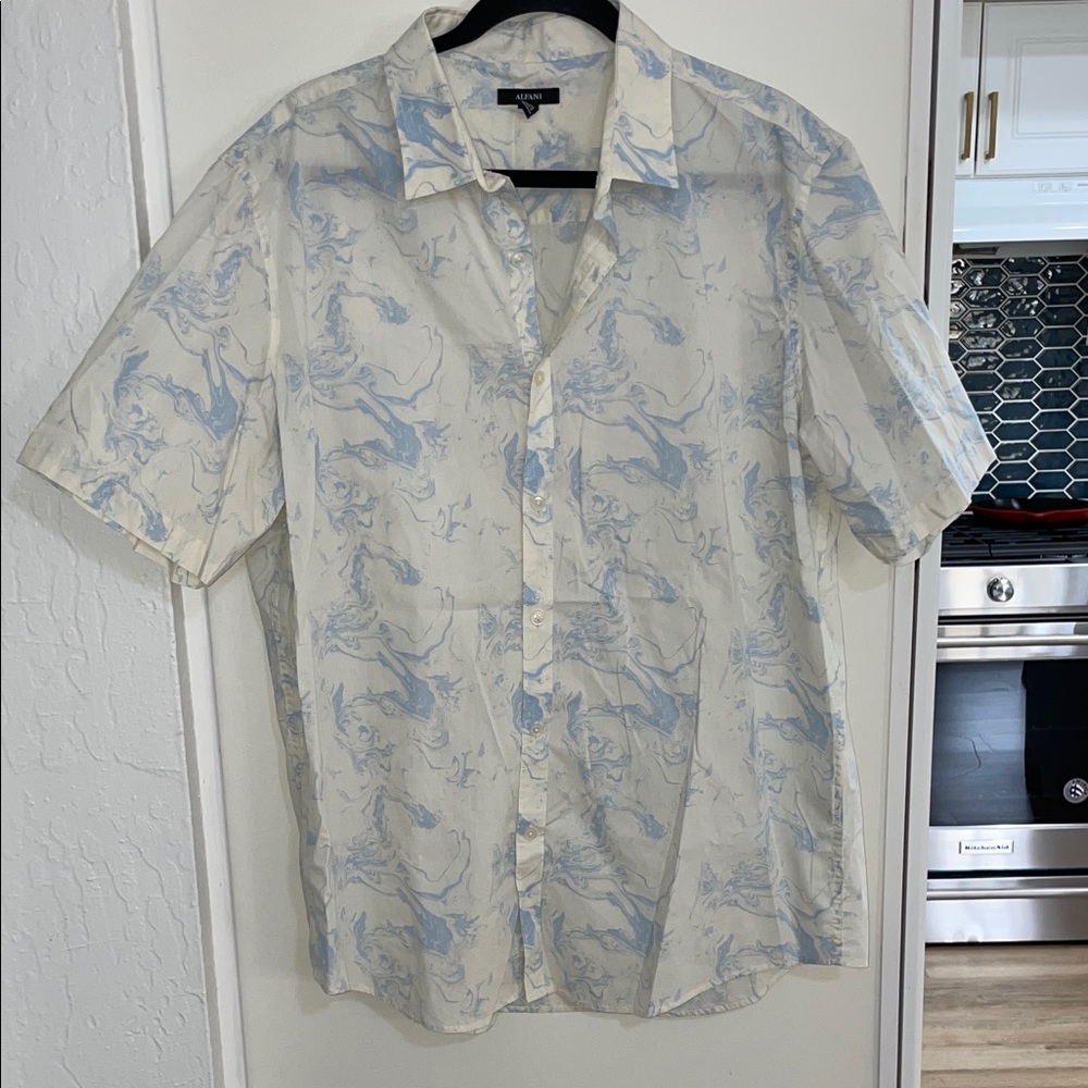 Alfani Men's Cream and Blue Patterned Button Down Shirt | XL